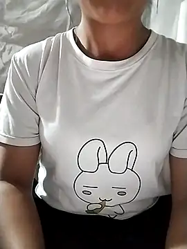 Snapshot of Lisa-aa chatting on 04/08/26, 02:06 Lisa-aa online show from 04/08/26, 02:06