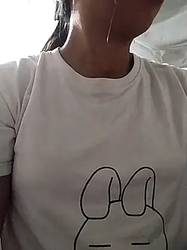 Snapshot of Lisa-aa chatting on 04/10/26, 09:08 Lisa-aa online show from 04/10/26, 09:08