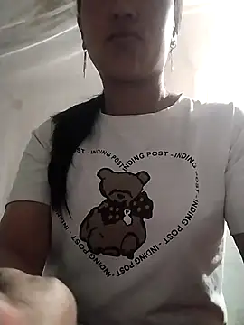 Snapshot of Lisa-aa chatting on 04/23/26, 12:51 Lisa-aa online show from 04/23/26, 12:51