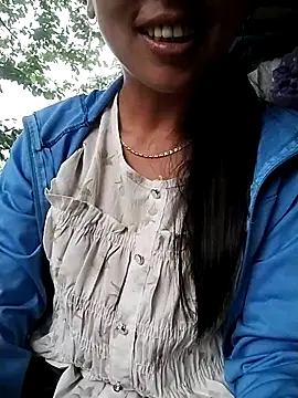 Snapshot of Lisa-aa chatting on 05/08/26, 10:31 Lisa-aa online show from 05/08/26, 10:31