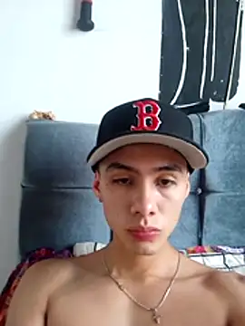 Snapshot of jmaxter chatting on 04/01/26, 10:40 jmaxter online show from 04/01/26, 10:40