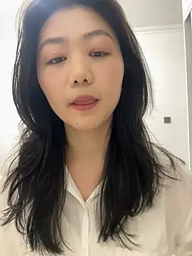 Snapshot of Shanshan_1267 chatting on 04/16/26, 04:24 Shanshan 1267 online show from 04/16/26, 04:24