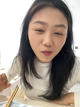 Snapshot of Shanshan_1267 chatting on 04/21/26, 04:41 Shanshan 1267 online show from 04/21/26, 04:41