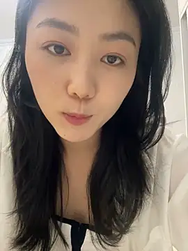 Snapshot of Shanshan_1267 chatting on 04/24/26, 07:44 Shanshan 1267 online show from 04/24/26, 07:44