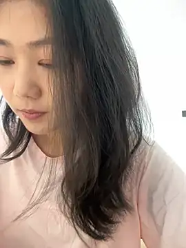 Snapshot of Shanshan_1267 chatting on 04/29/26, 05:22 Shanshan 1267 online show from 04/29/26, 05:22
