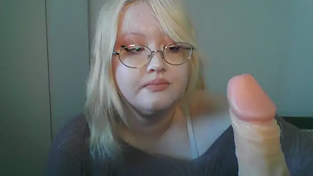 Elayne Sweet online show from 04/19/26, 08:02