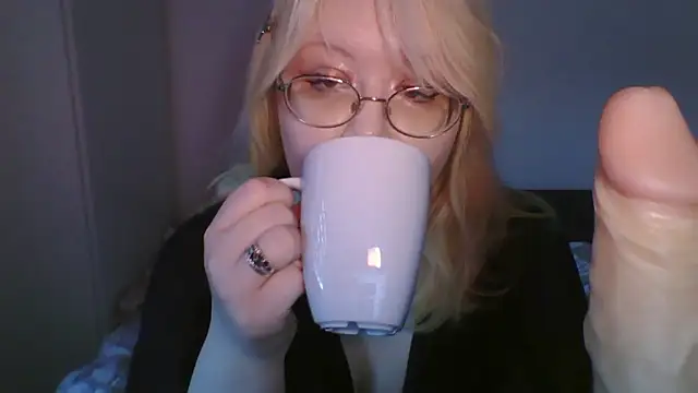 Elayne Sweet online show from 04/21/26, 06:09