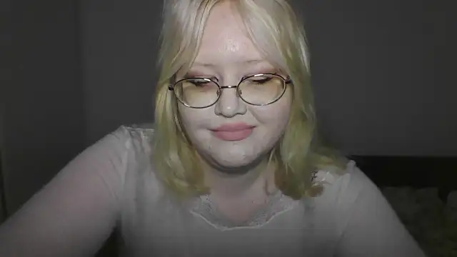 Elayne Sweet online show from 05/17/26, 06:11