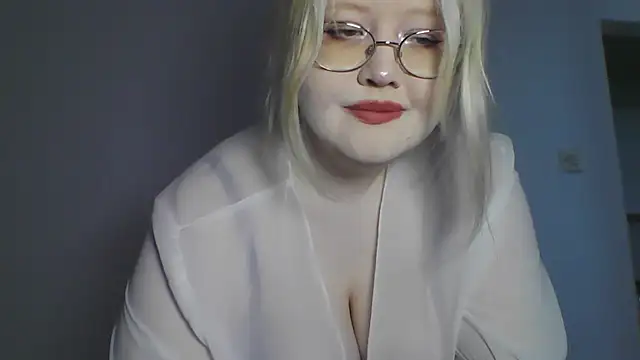 Snapshot of Elayne_Sweet chatting on 07/09/26, 06:06 Elayne Sweet online show from 07/09/26, 06:06