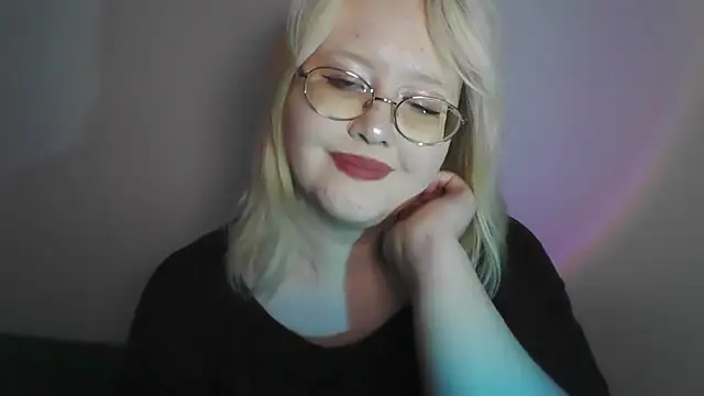 Snapshot of Elayne_Sweet chatting on 07/14/26, 10:21 Elayne Sweet online show from 07/14/26, 10:21