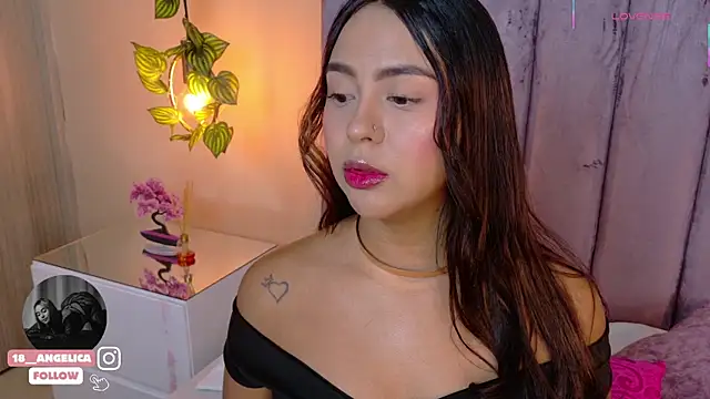 Snapshot of angelicaa_garcia chatting on 04/23/26, 11:31 angelicaa garcia online show from 04/23/26, 11:31