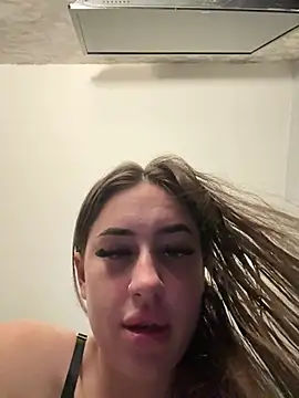 Chloewhiteex online show from 04/10/26, 11:42