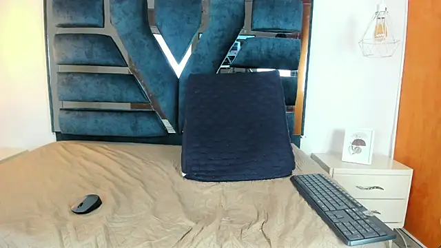 Snapshot of Alantaylorr_ chatting on 05/29/26, 03:54 Alantaylorr online show from 05/29/26, 03:54