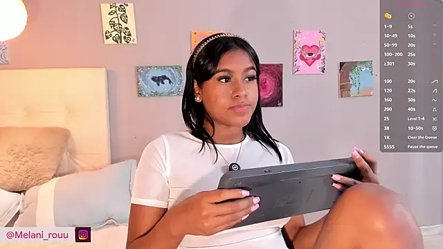 Snapshot of Melaniaa_Roussee chatting on 04/22/26, 12:24 Melaniaa Roussee online show from 04/22/26, 12:24