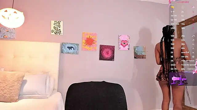 Snapshot of Melaniaa_Roussee chatting on 05/09/26, 02:39 Melaniaa Roussee online show from 05/09/26, 02:39