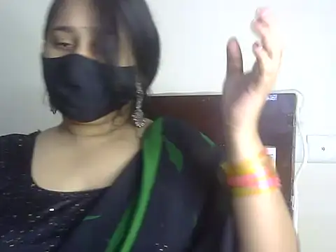 Bitchin Riya online show from 04/15/26, 07:37