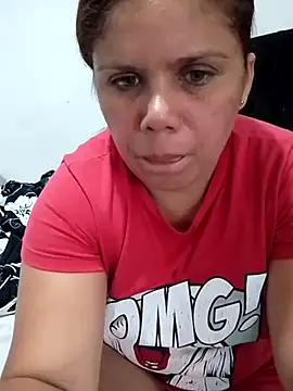 Snapshot of Zafiro_MD chatting on 04/20/26, 03:37 Zafiro MD online show from 04/20/26, 03:37