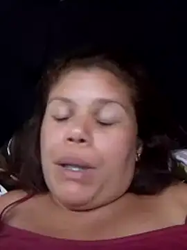 Snapshot of Zafiro_MD chatting on 04/28/26, 02:38 Zafiro MD online show from 04/28/26, 02:38