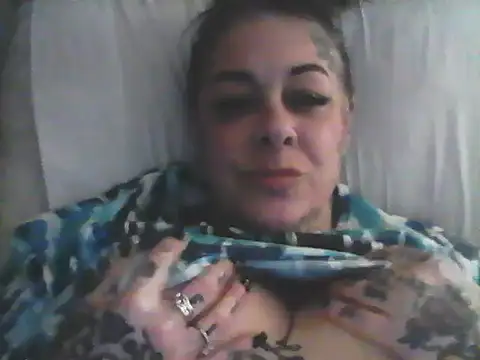 Snapshot of Kitty_bang chatting on 04/22/26, 12:13 Kitty bang online show from 04/22/26, 12:13