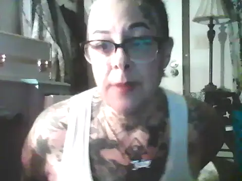 Snapshot of Kitty_bang chatting on 04/23/26, 03:08 Kitty bang online show from 04/23/26, 03:08