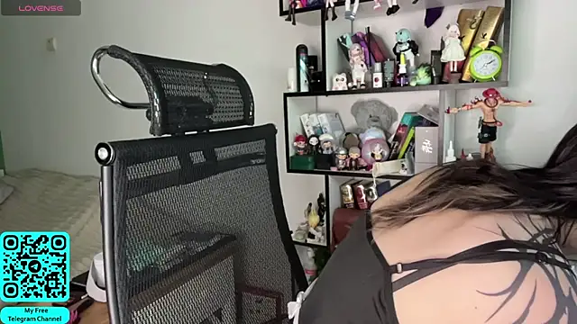 MadalynNosel online show from 06/19/26, 07:01