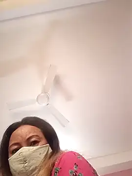 Snapshot of Bristy_BigBoobs chatting on 04/03/26, 08:34 Bristy BigBoobs online show from 04/03/26, 08:34