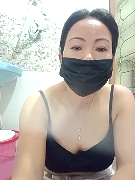 Snapshot of Bristy_BigBoobs chatting on 04/05/26, 04:04 Bristy BigBoobs online show from 04/05/26, 04:04