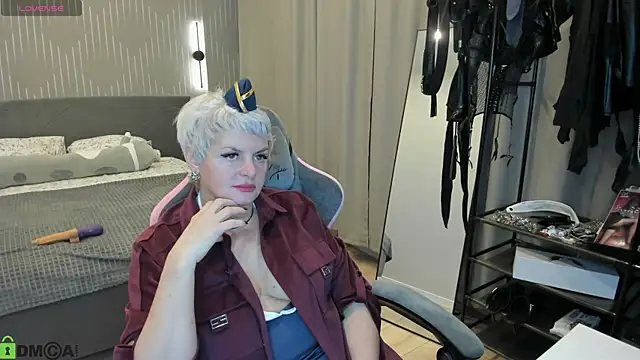 Snapshot of Linda_Zef1r chatting on 04/18/26, 01:20 Linda Zef1r online show from 04/18/26, 01:20