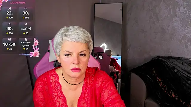 Snapshot of Linda_Zef1r chatting on 05/28/26, 01:47 Linda Zef1r online show from 05/28/26, 01:47