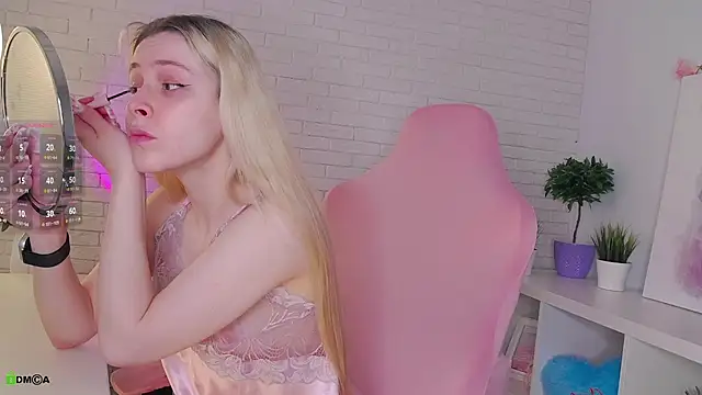 AmmyShaw online show from 04/07/26, 04:13