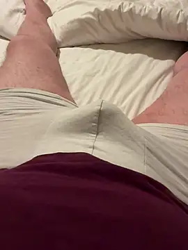 hot uk cam1 online show from 05/12/26, 10:29