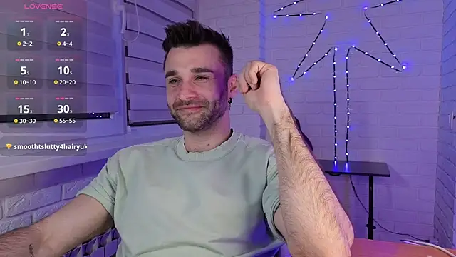 Snapshot of DaddySlava chatting on 05/18/26, 08:14 DaddySlava online show from 05/18/26, 08:14