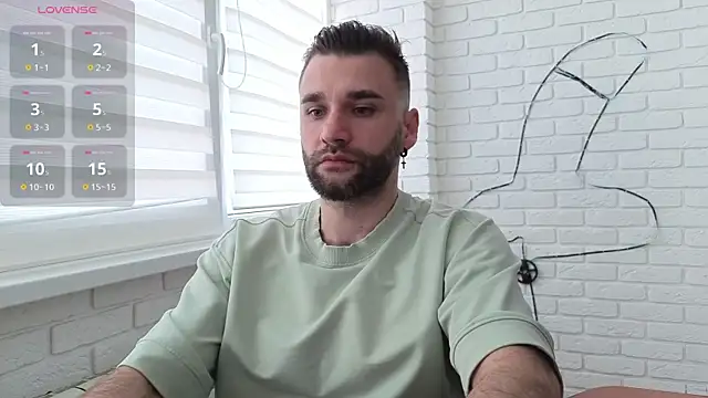 Snapshot of DaddySlava chatting on 06/22/26, 05:32 DaddySlava online show from 06/22/26, 05:32