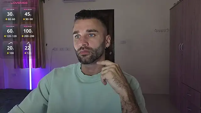 Snapshot of DaddySlava chatting on 07/30/26, 05:17 DaddySlava online show from 07/30/26, 05:17