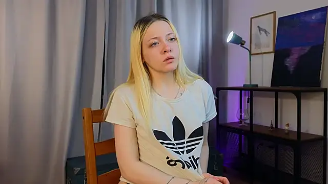 OliviaCaffery online show from 04/18/26, 07:58