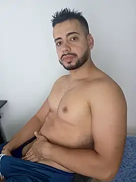 AidenGreyHot online show from 04/15/26, 01:01