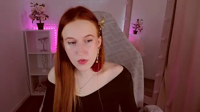 Snapshot of EvaBellea chatting on 04/18/26, 12:53 EvaBellea online show from 04/18/26, 12:53