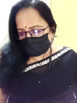 monisha cam online show from 04/18/26, 04:44