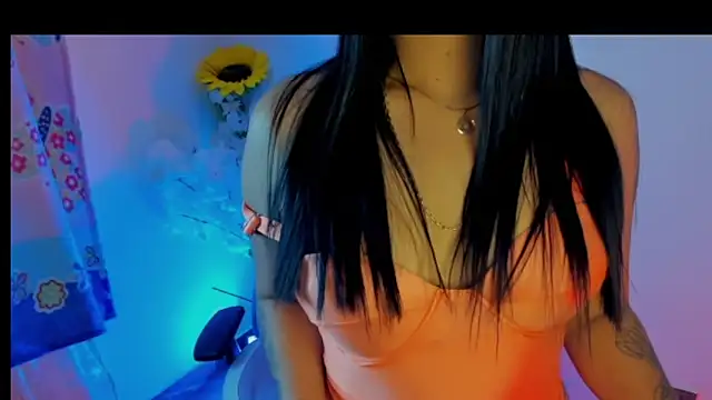 Snapshot of Megan-foxxx- chatting on 04/10/26, 01:22 Megan-foxxx- online show from 04/10/26, 01:22