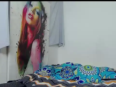 ZoeThorner online show from 04/15/26, 12:01