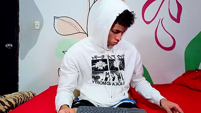 Myke sexy online show from 04/17/26, 04:32