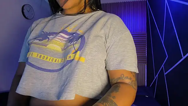 LexiAdamss online show from 05/25/26, 02:23