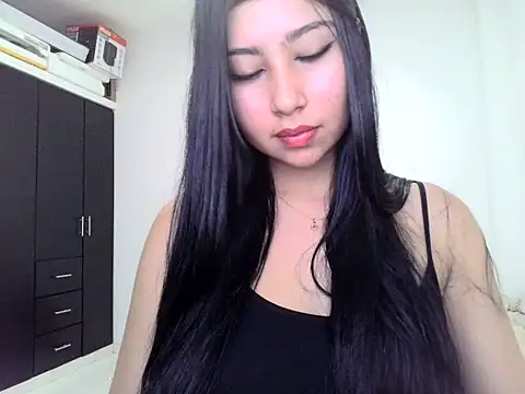Snapshot of nylah14 chatting on 07/27/26, 11:45 nylah14 online show from 07/27/26, 11:45