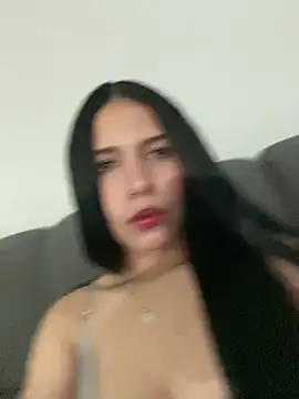 IsabelaRivers online show from 05/23/26, 05:45
