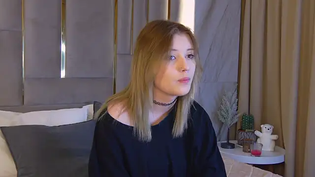 Mila blum online show from 05/07/26, 06:13