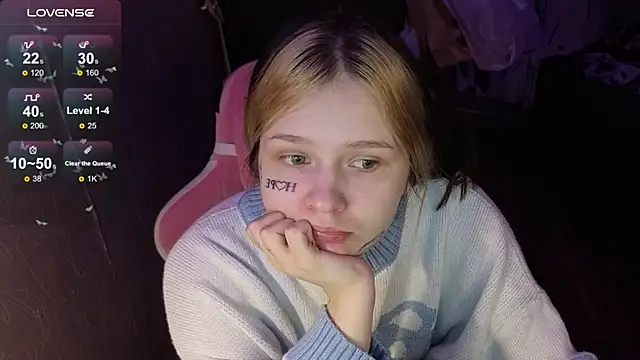 Snapshot of Liaa_Lii chatting on 04/13/26, 08:25 Liaa Lii online show from 04/13/26, 08:25