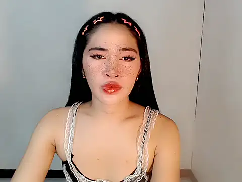 urasiankylie online show from 04/29/26, 05:30