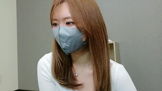 YUA 0425 online show from 04/30/26, 06:09