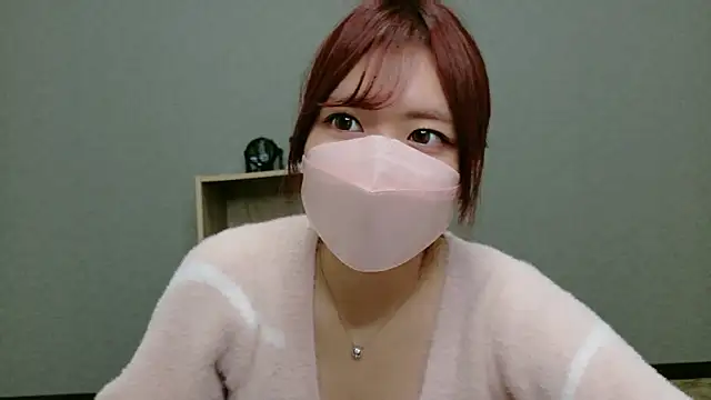 YUA 0425 online show from 05/15/26, 02:07