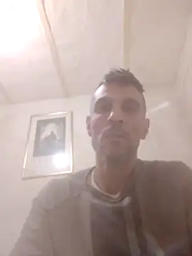 Guillelp online show from 06/13/26, 01:53